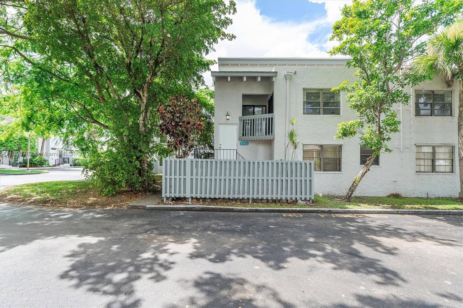 Spacious corner unit offering great natural light and privacy.