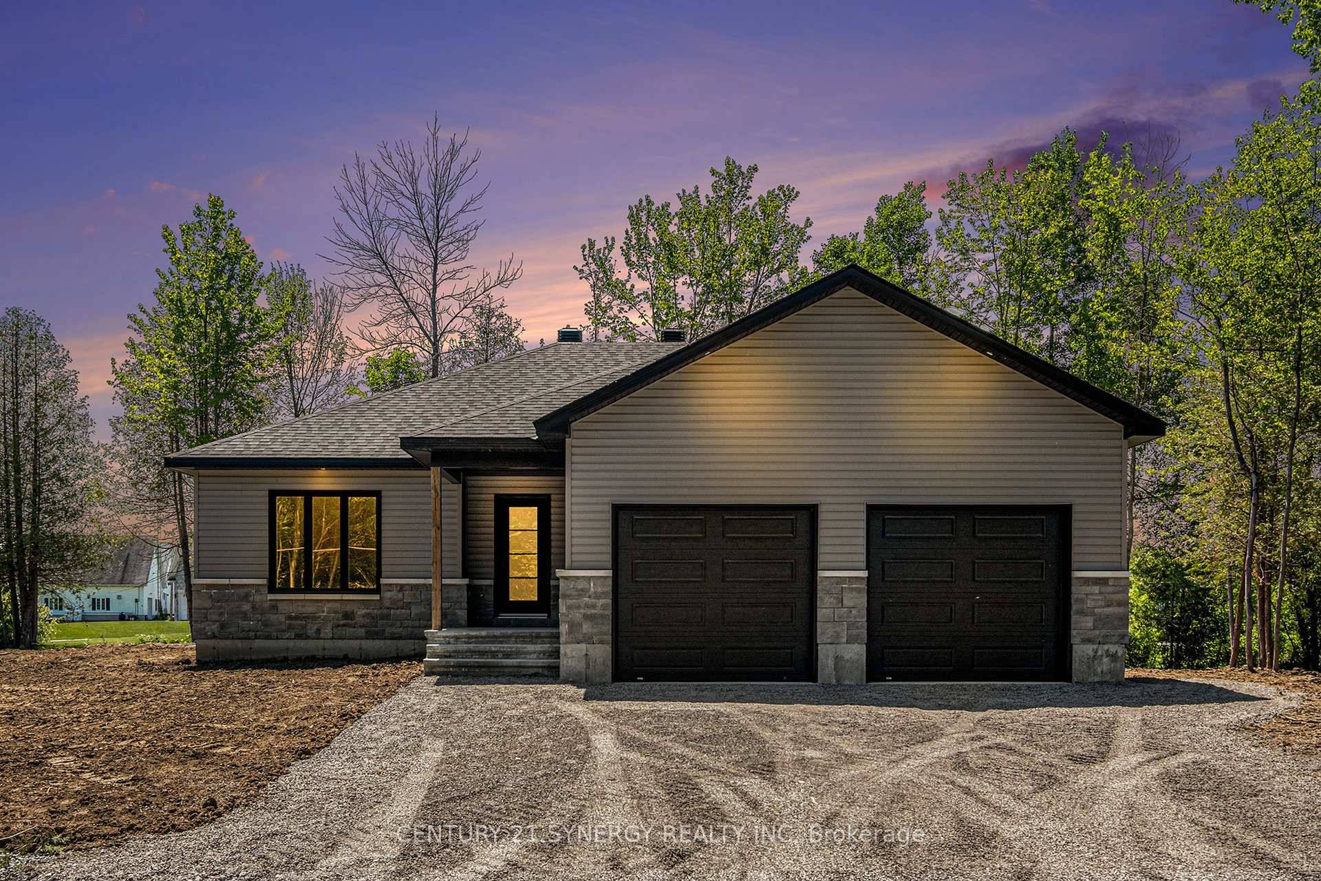 AVAILABLE FOR IMMEDIATE POSSESSION !