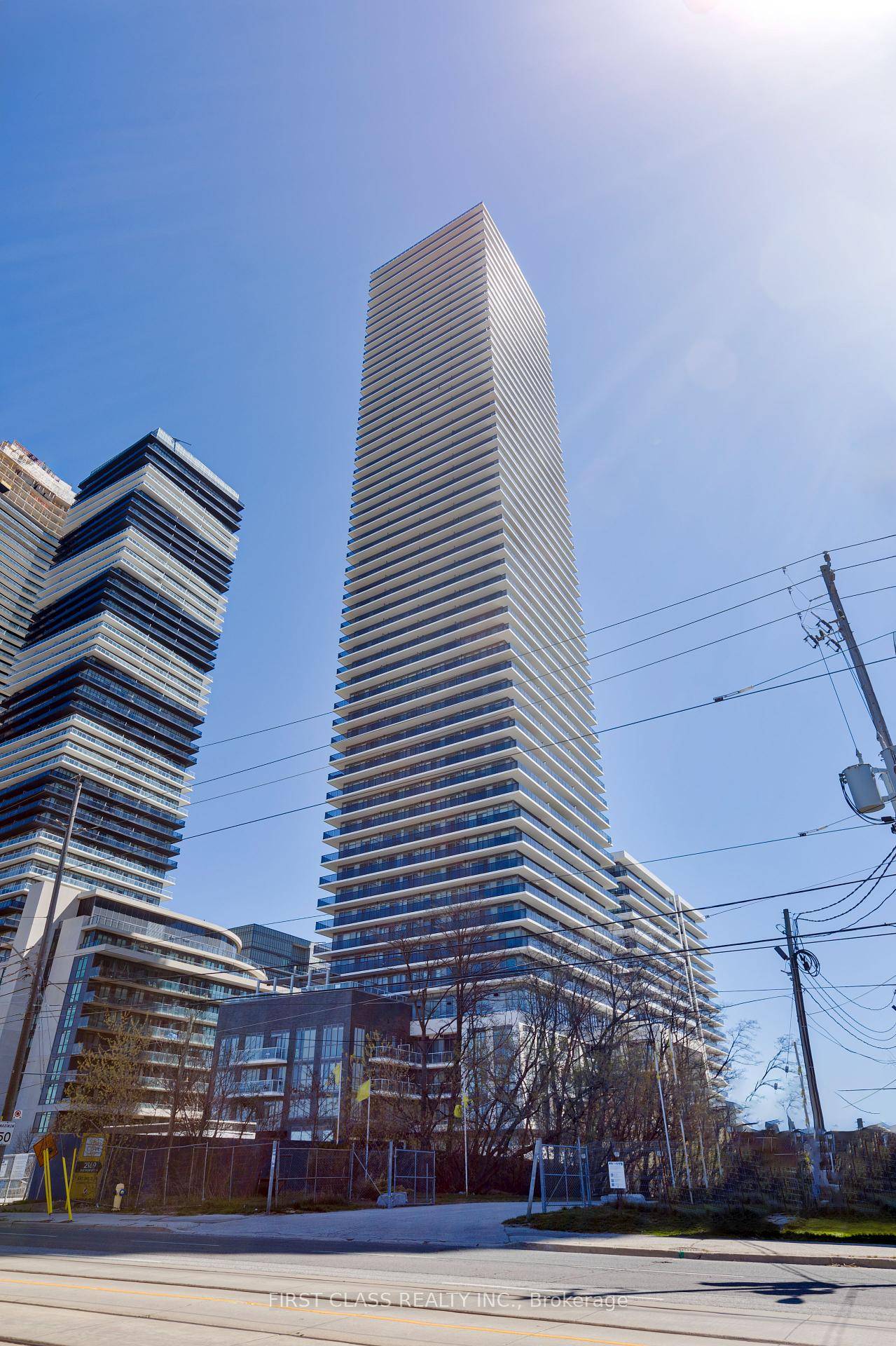 Experience Elevated Luxury in the Heart of Mimico !