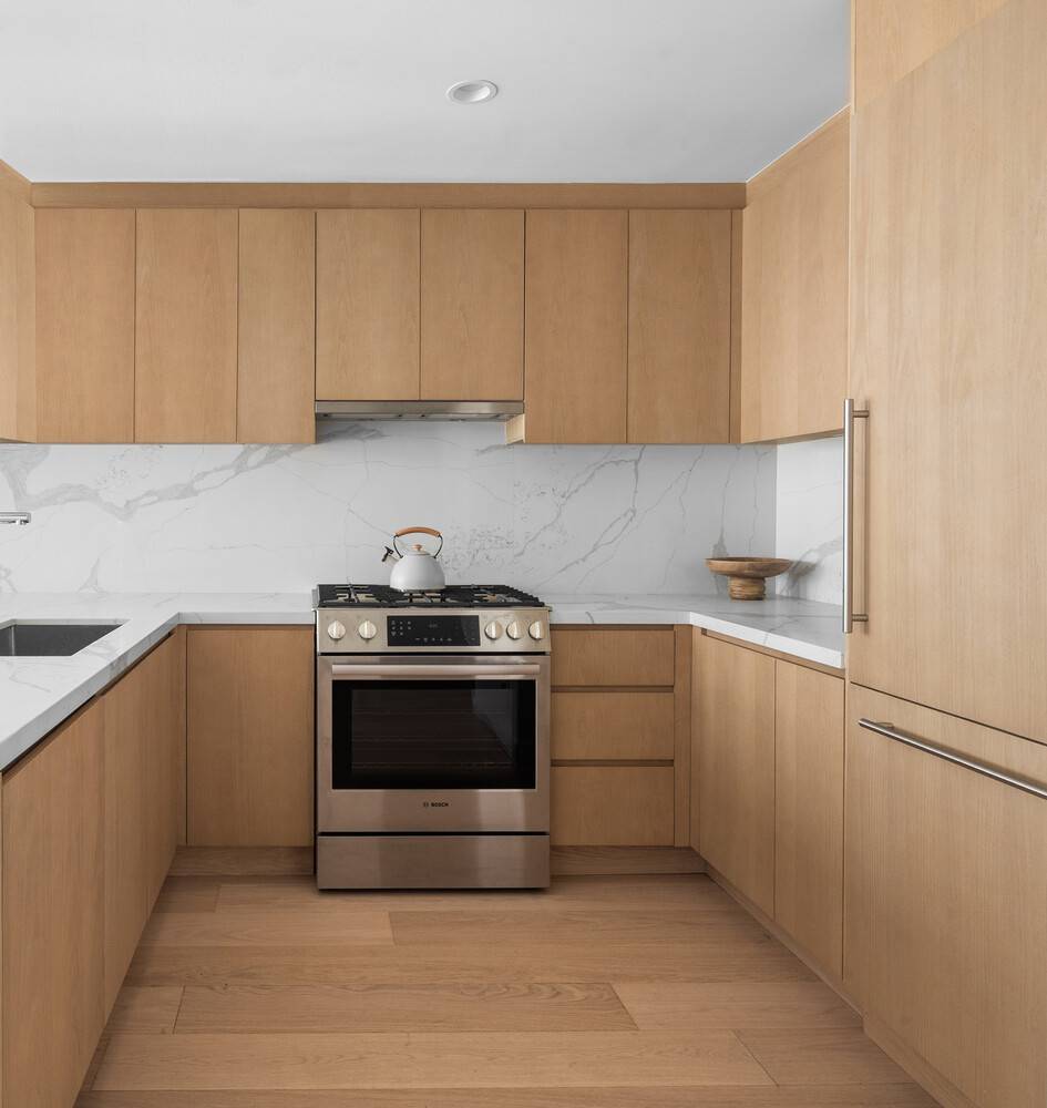 SPONSOR TO COVER 1 YEAR CC amp ; RET TRANSFER TAXES amp ; SPONSOR ATTORNEY FEE ON FULL ASK OFFERS Introducing Studio 5D at The Marina Astoria a meticulously crafted ...
