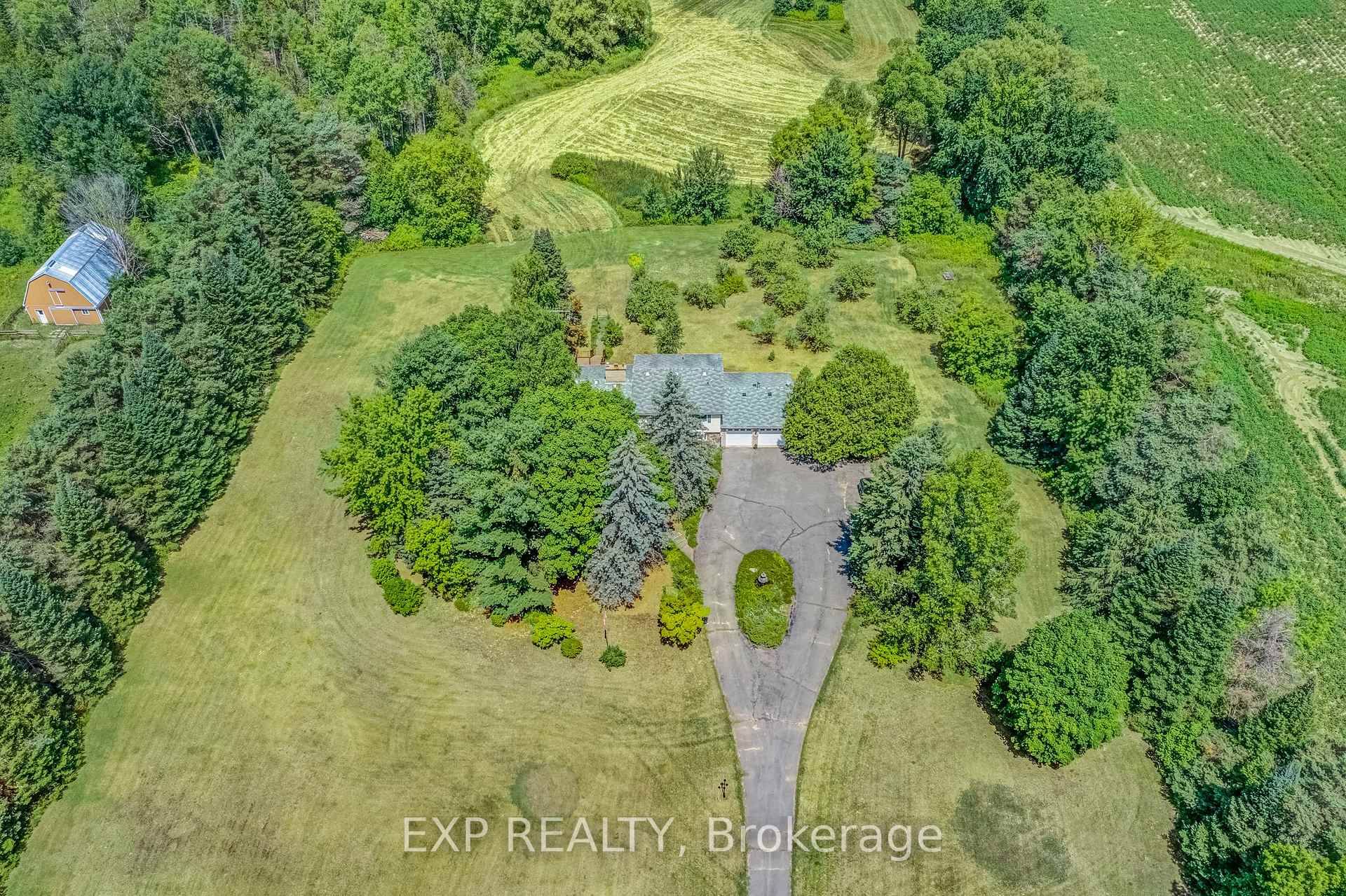 Nestled on 10 acres in rural East Gwillimbury, this stunning 5 bedroom detached sidesplit home at 3990 Mount Albert Road blends natural serenity with modern comfort.
