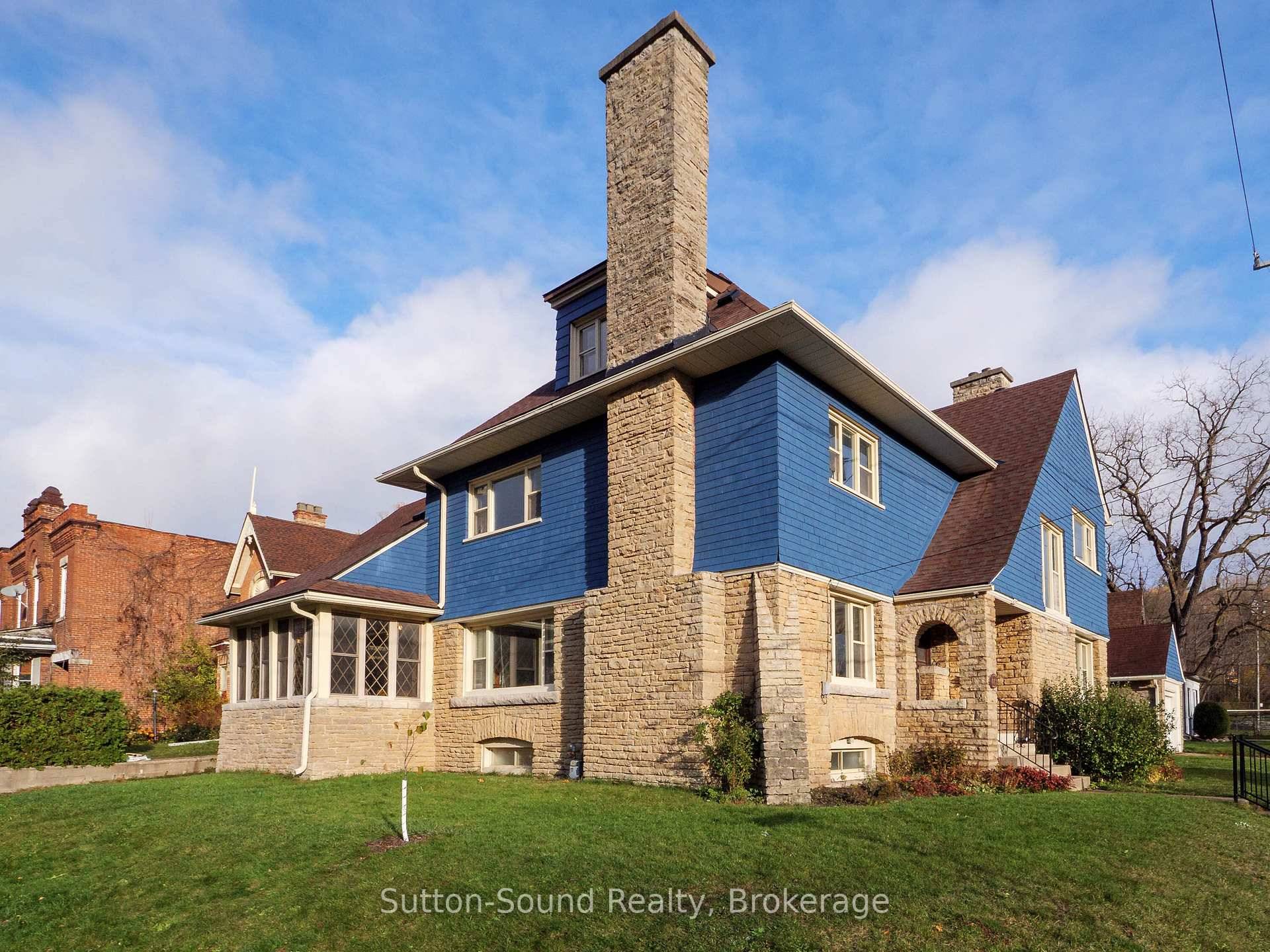Absolutely stunning Victorian home in the heart of Owen Sound.