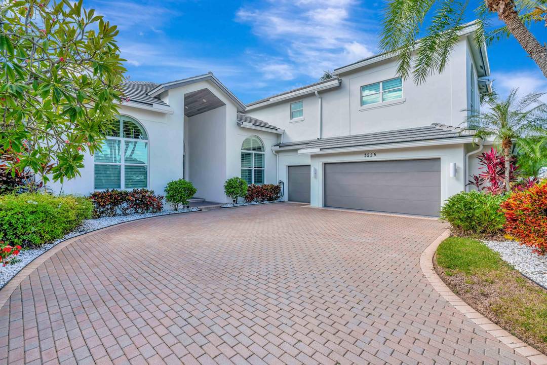 Fully Renovated Luxury Waterfront Home with Private Boat Slip, Hurricane Protection Solar PowerWelcome to this stunning, fully renovated estate offering nearly 7, 000 square feet of luxurious living space.