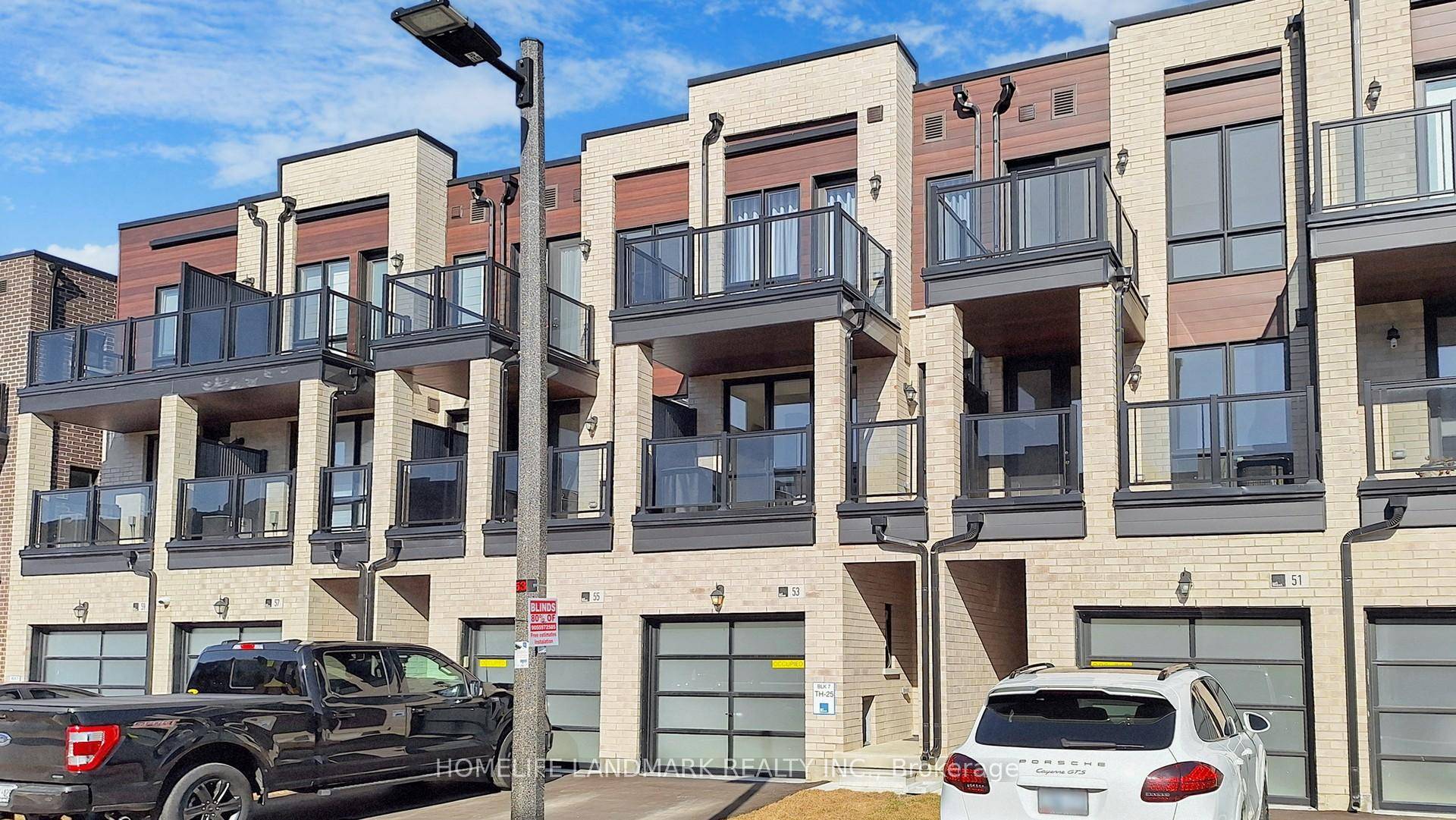 Jade Garden At Cornell ! Approx One Yr New Well Maintained Mordern Freehold Townhouse Features 3 Bedroom, 3.