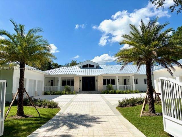 Pinecrest Showpiece ! 2025 Custom Home, 1 acre, Heated Pool, 61 ft x 17 ft spa, sun deck in pool, Kohler Generator 38KW powers whole house, 8 Bedrooms 9 bathrooms ...