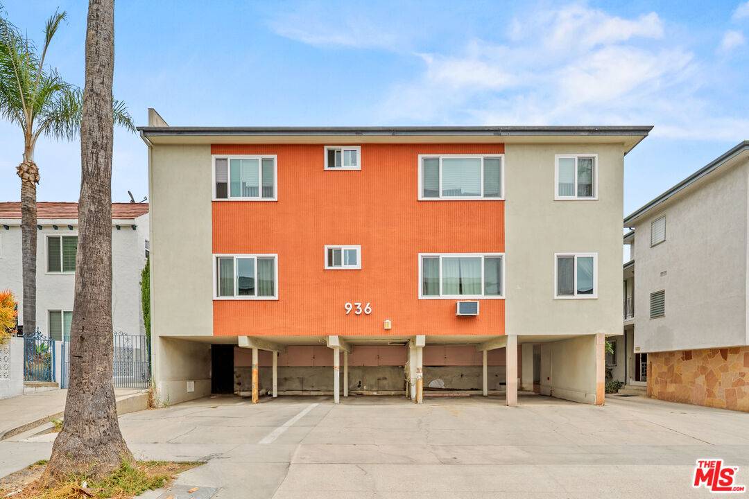 936 N Curson Ave 12BR Hollywood Hills East La