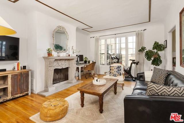 1345  N Hayworth Ave 2BR Hollywood Hills East La