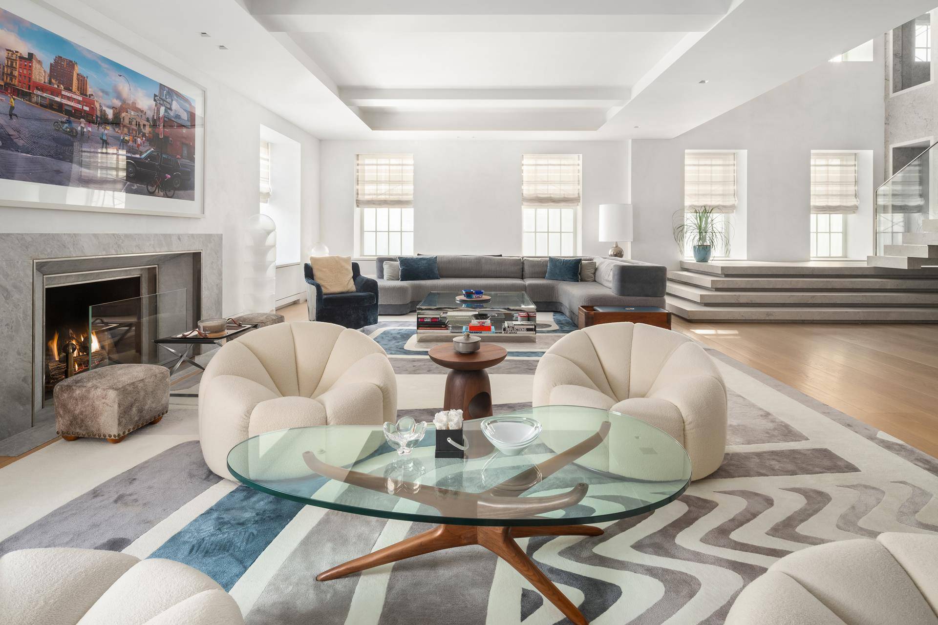 Beautifully renovated Park Avenue duplex with a gracious floorplan allowing for the most elegant living.