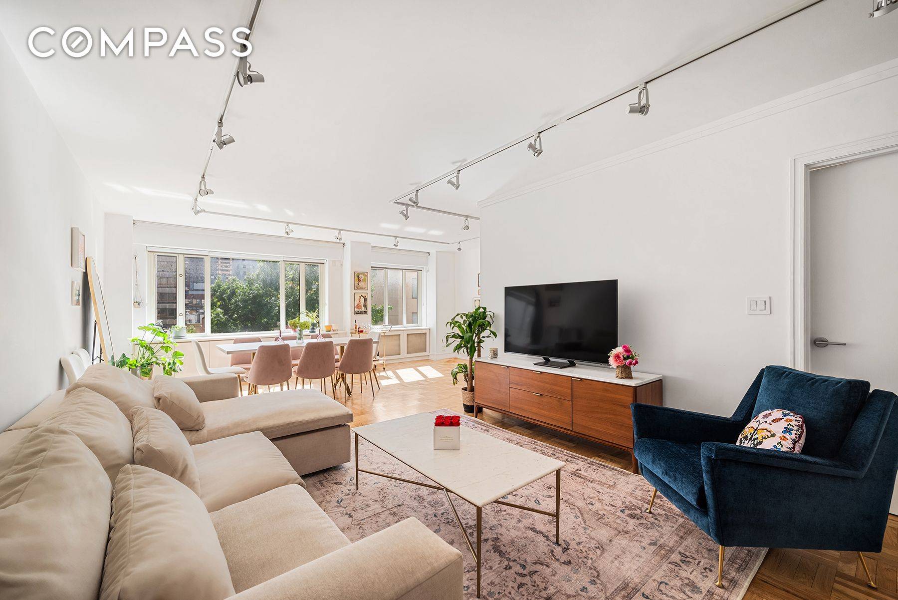 Welcome home to this oversized one bedroom convertible two bedroom or home office with stunning, south facing views at the elegant Beekman Townhouse Condominium.