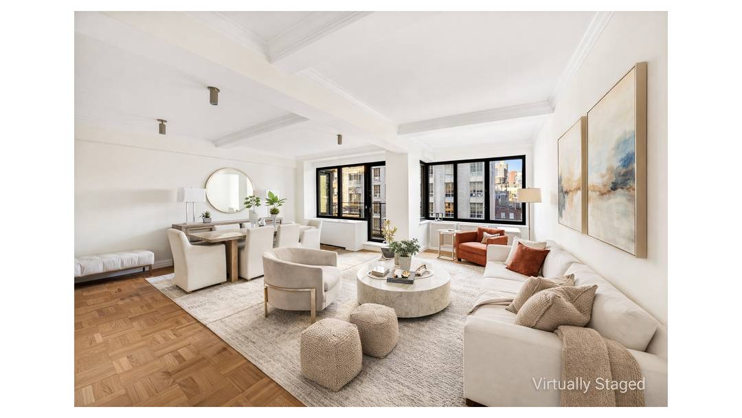 An Exceptional Opportunity on East 79th Street Perfectly positioned between Park and Lexington Avenues in one of Manhattan's most distinguished cooperatives, this rare offering at 120 East 79th Street combines ...