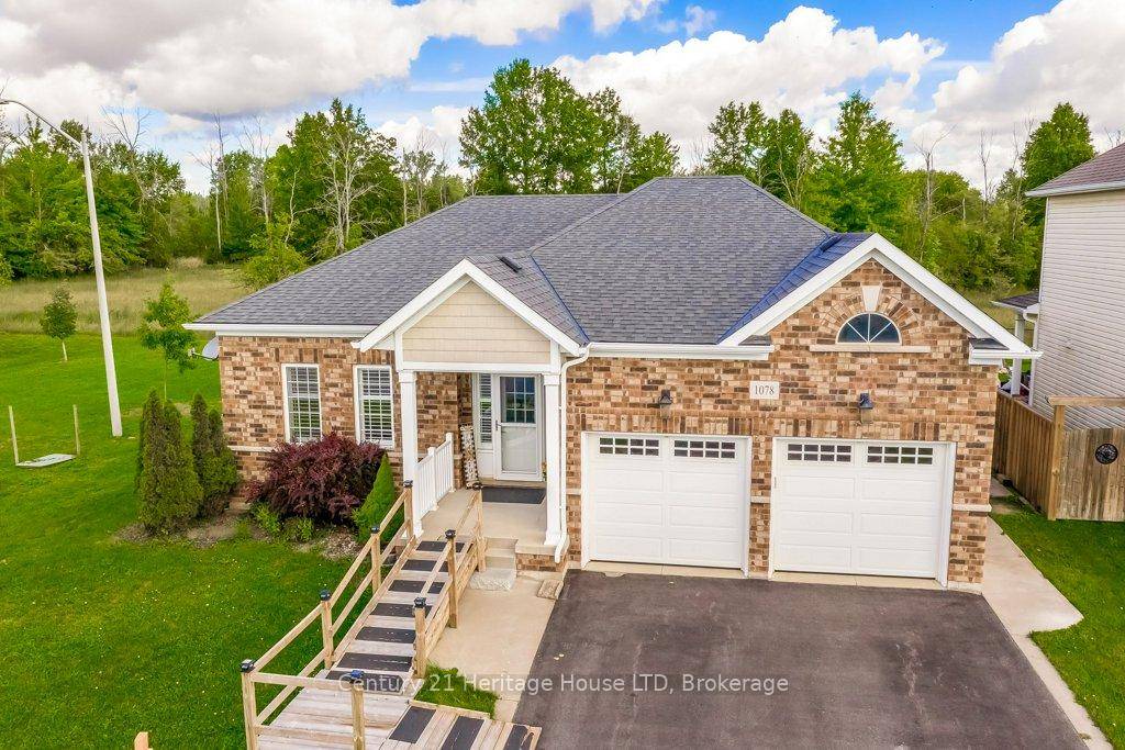 This remarkable home has over 100K in upgrades with granite counters and hardwood floors and offers 2 separate living spaces which includes a fully self contained 2 bdrm apartment with ...