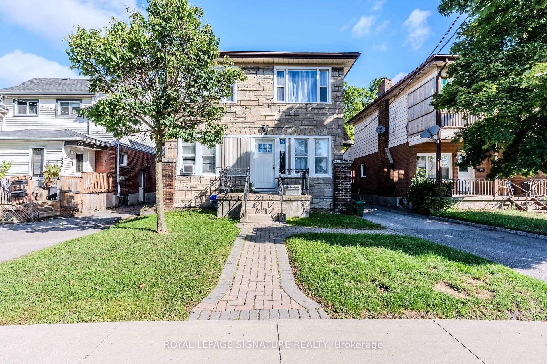 ALL UTILITIES AND PARKING INCLUDED !