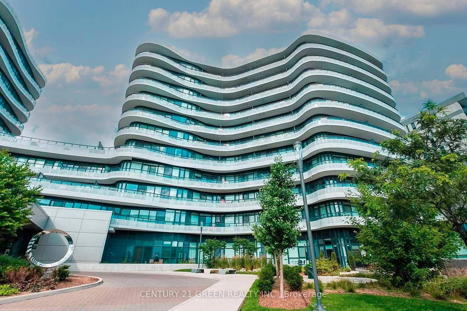 Luxurious Flaire Condos located in the heart of the shops at Don Mills.