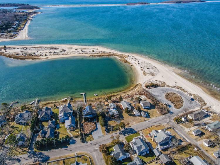 Waterfront Living in Sag Harbor!