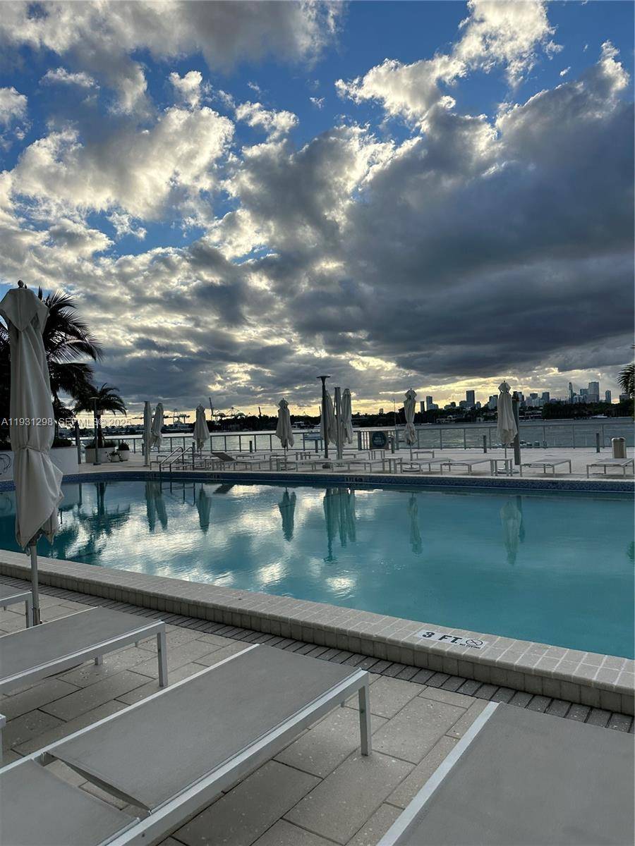 Experience Miami Beach living in this spacious 619 sq ft studio at the iconic Mirador 1000.