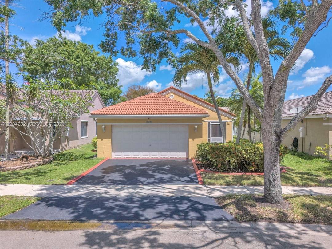 Great opportunity to live in one of the most desired towns in South Florida in a meticulously cared for home.