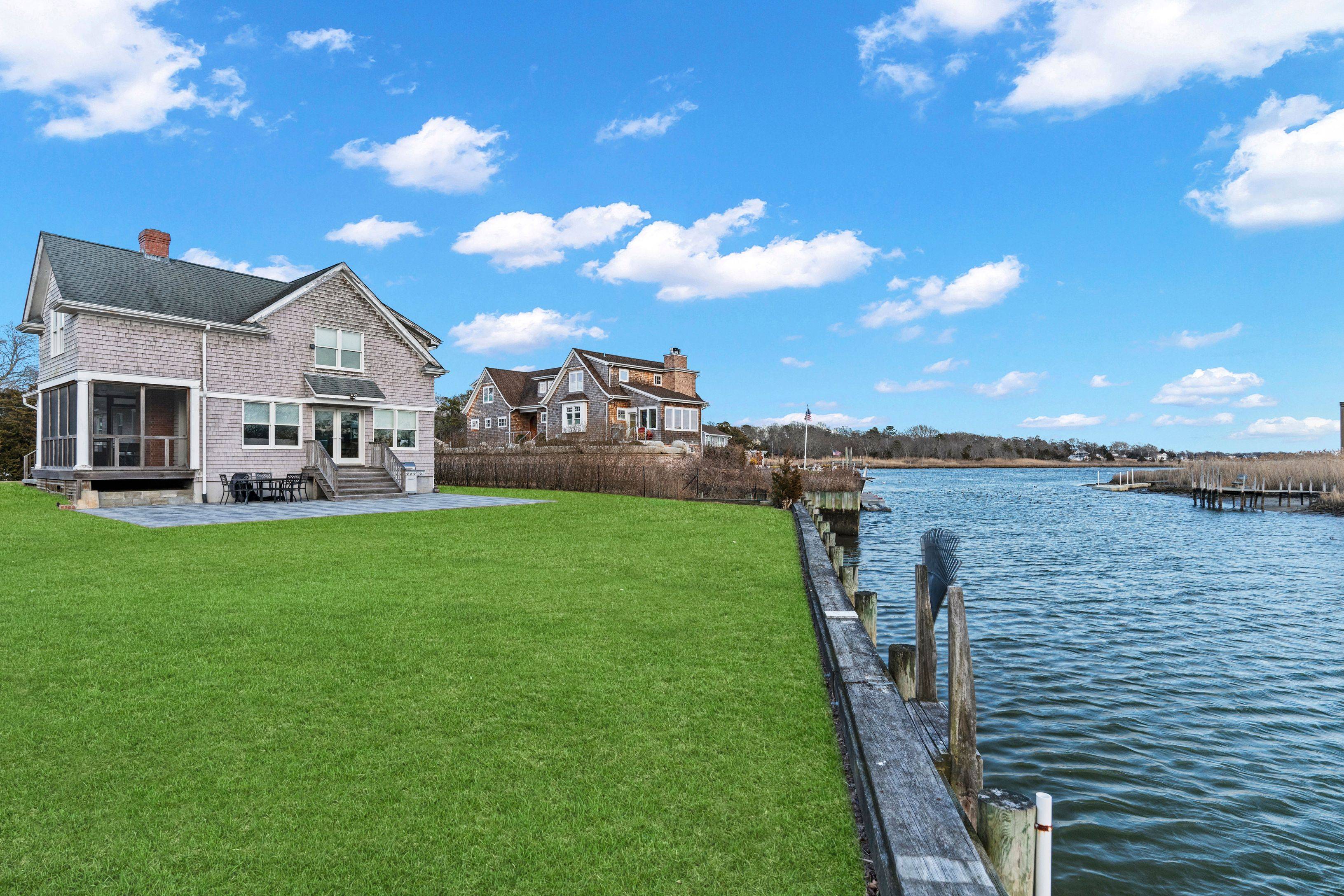 Step into your dream Hamptons waterfront summer getaway truly a paradise for boating enthusiasts.