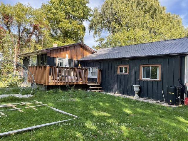 Wonderful 25. 17 Acre Farm Land with Detached Bungaloft on the Property, 15 Acre irrigable Land with some wetland can be converted easily to irrigable, You can enjoy your skills ...