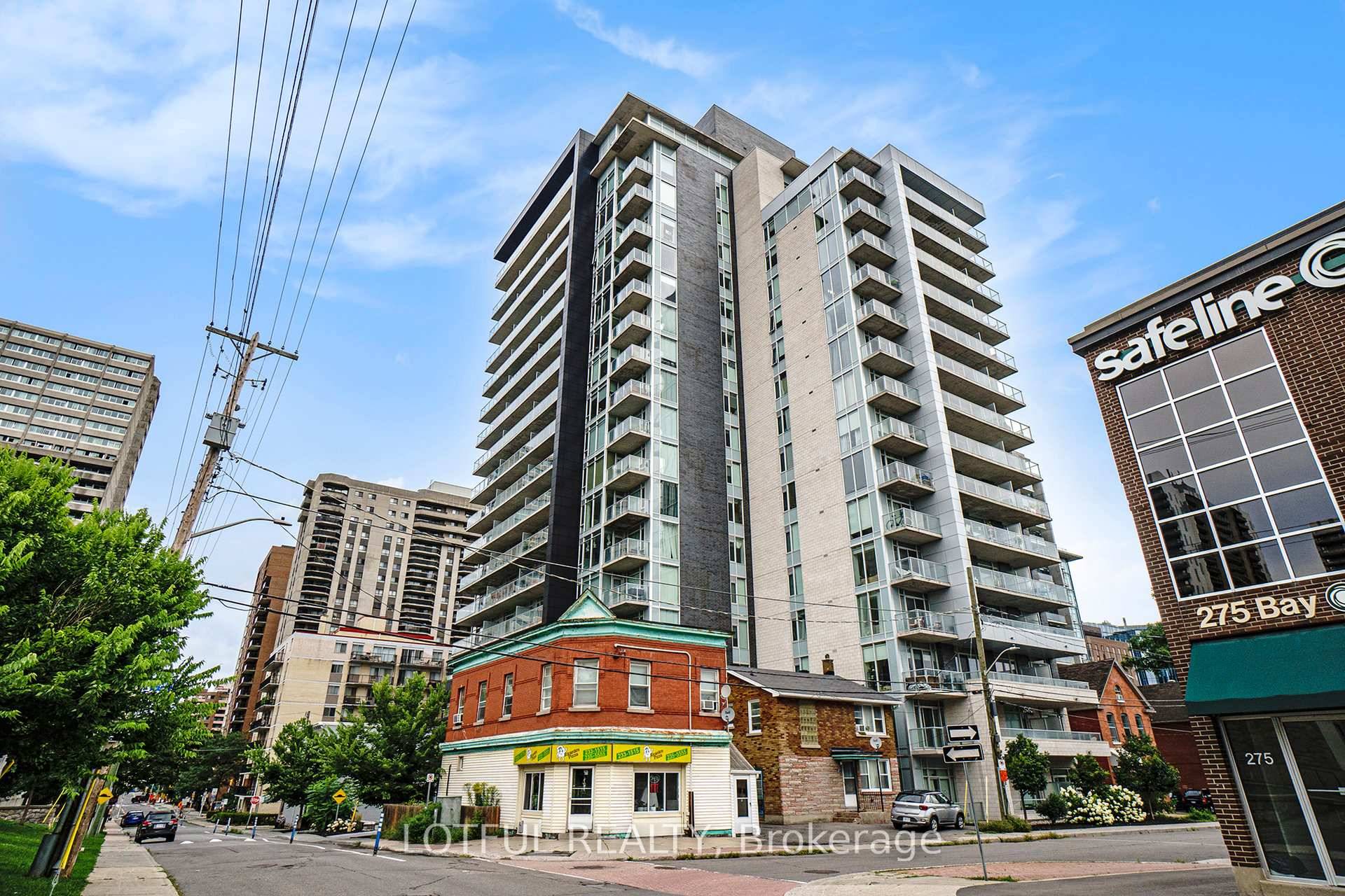 Welcome to this sun drenched 1 bedroom den condo, perfectly located in the heart of Ottawa.