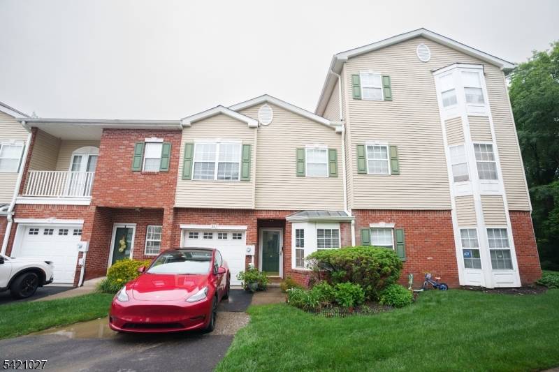 Welcome to this stunning Beautiful 3 Bedroom, 2.