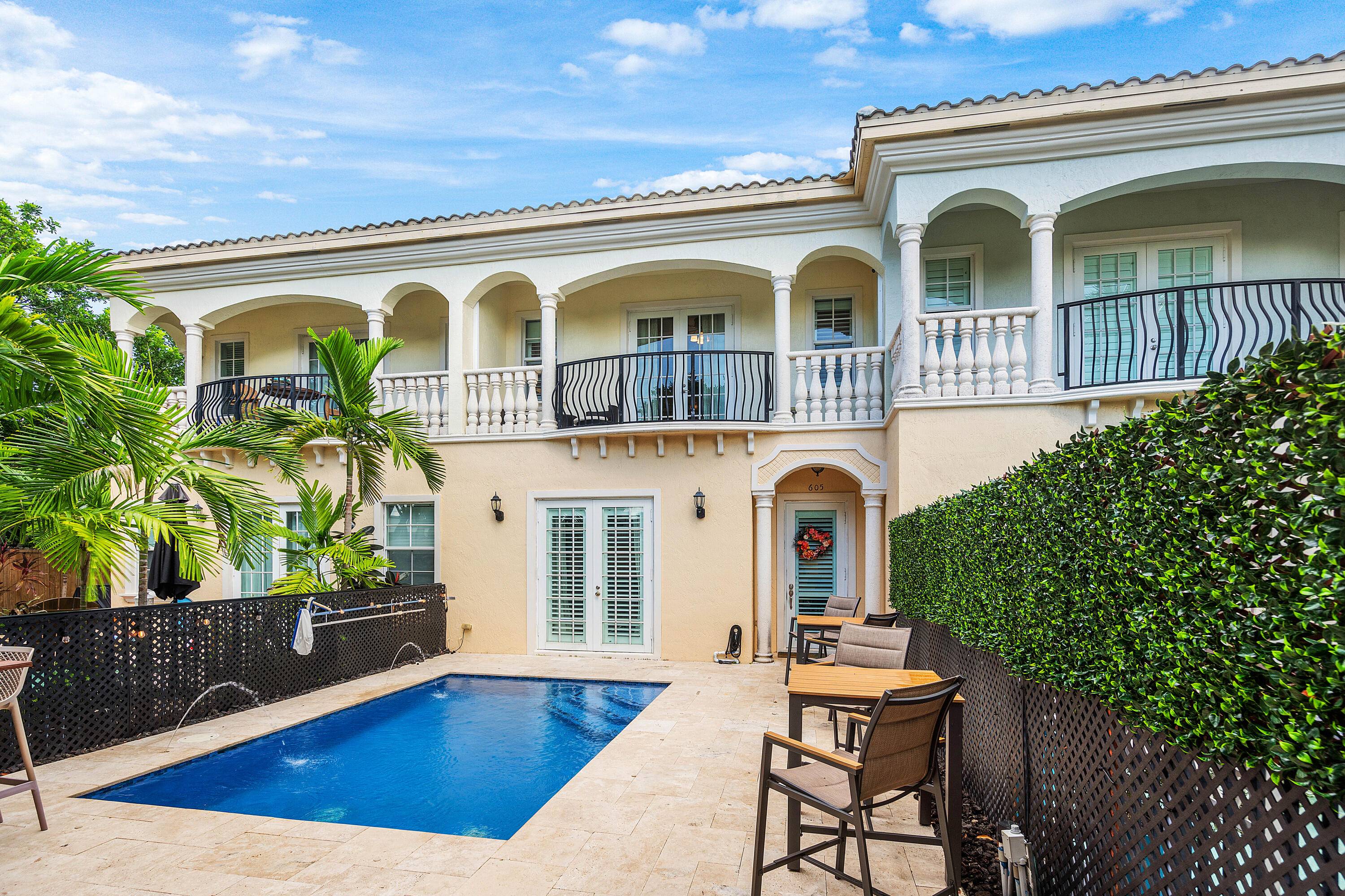 Rare find in East Delray !