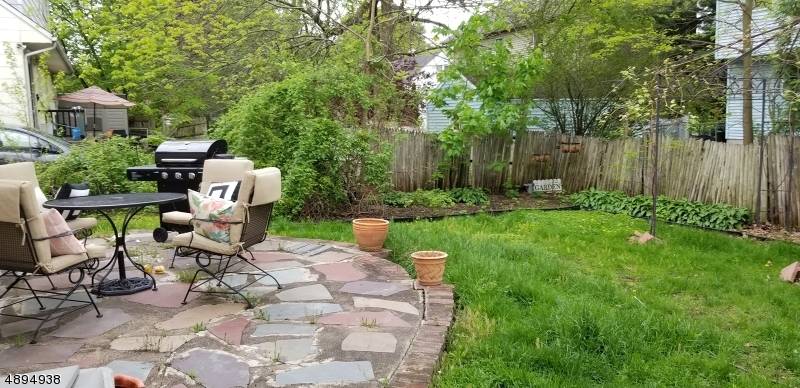 Welcome to this beautiful private House which is close to everything.