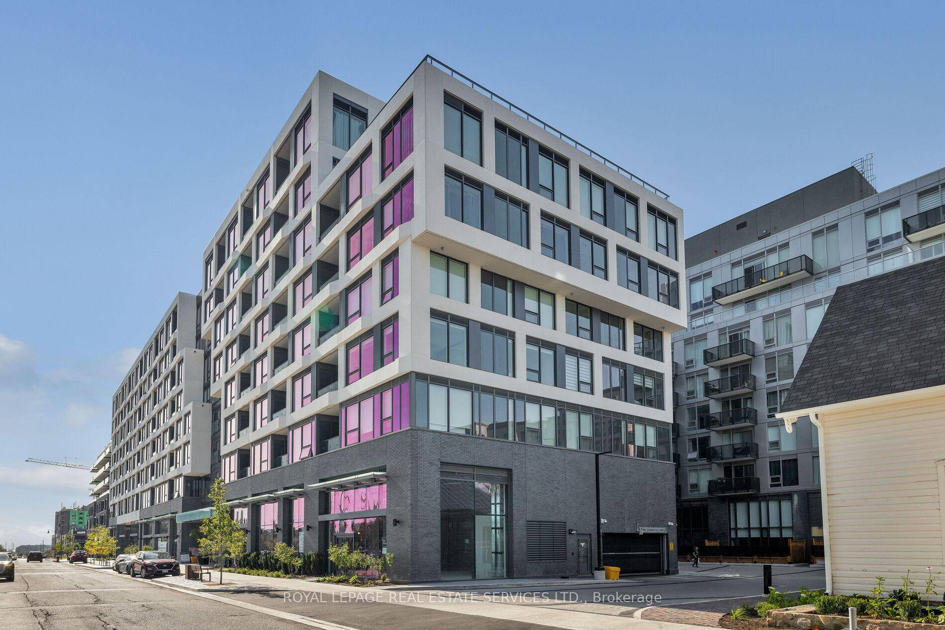 Beautiful and ready to move into !