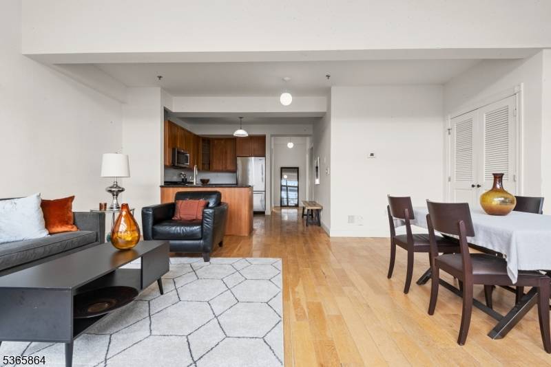 Welcome to this impressive 3 bedroom, 2 bathroom condo located at the iconic Foundry Lofts building in the Bergen Lafayette section of Jersey City.