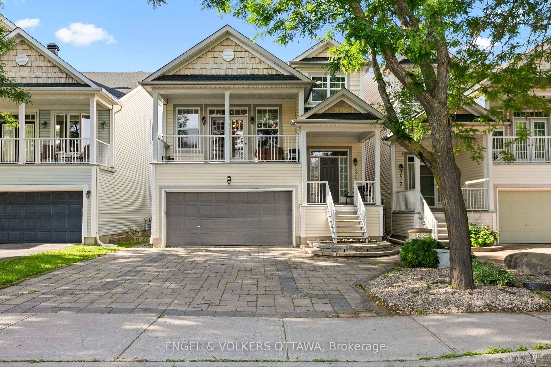 SIDE ENTRANCE amp ; IN LAW SUITE Starting with an 11 foot high entrance and 9 foot ceilings on the main floor, this spacious home offers 4 bedrooms above grade ...