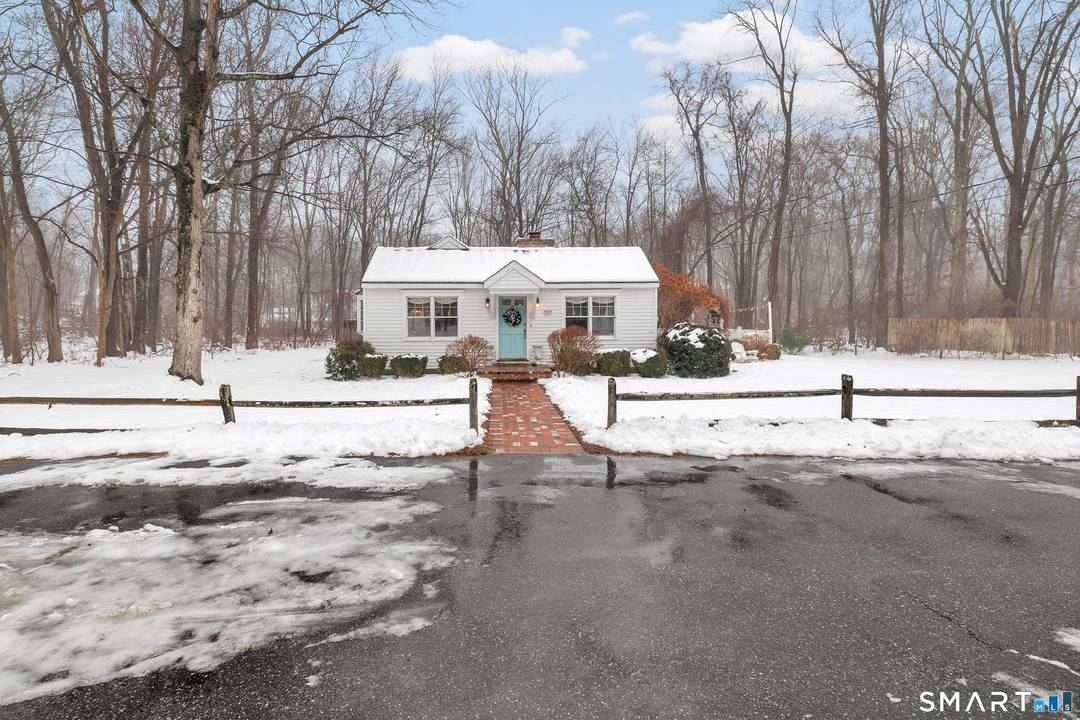 A GREAT OPPORTUNITY TO MOVE IN, EXPAND, OR CREATE YOUR DREAM HOME.