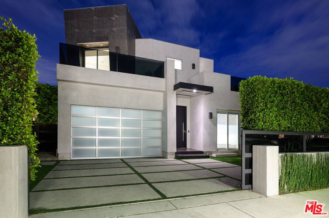 6660  COLGATE AVE 5BR Beverly Grove La