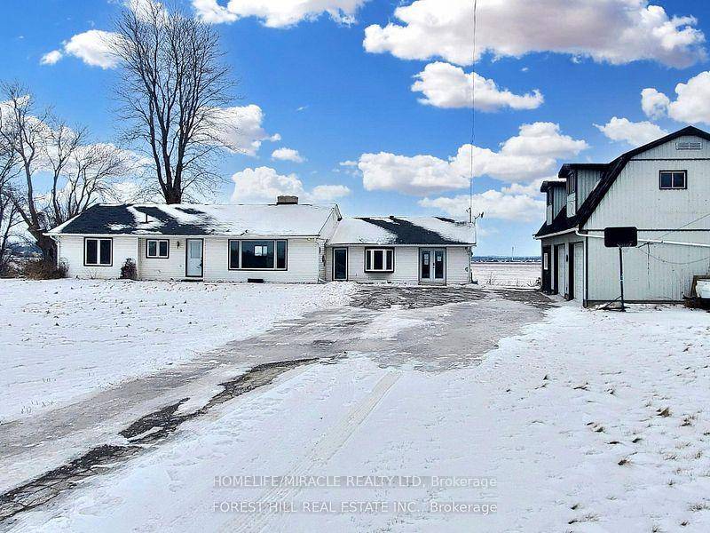 PROPERTY HAVE MANY USE, CAN BE RESIDENTIAL OR COMMERCIAL.