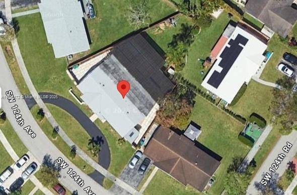 Spectacular opportunity in Devon Aire !