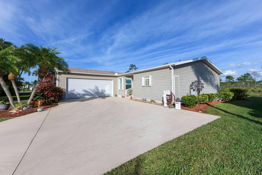 Savanna Club 55 Community, Active dynamic, Split bedrooms, great room for living and dining, 2 master bedroom walk in closets, dual sinks, separate shower, screened lanai, 2 car garage, wide ...