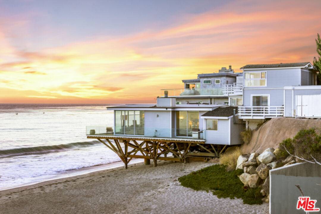 26044 E Pacific Coast Hwy 4BR Malibu La