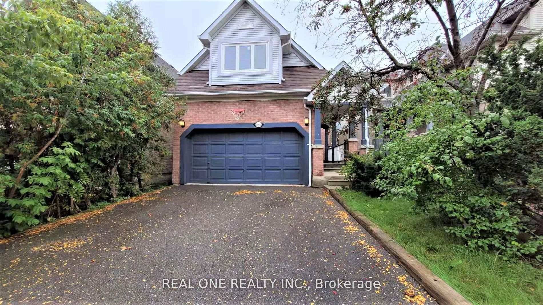 Sought After John Fraser Gonzaga School !