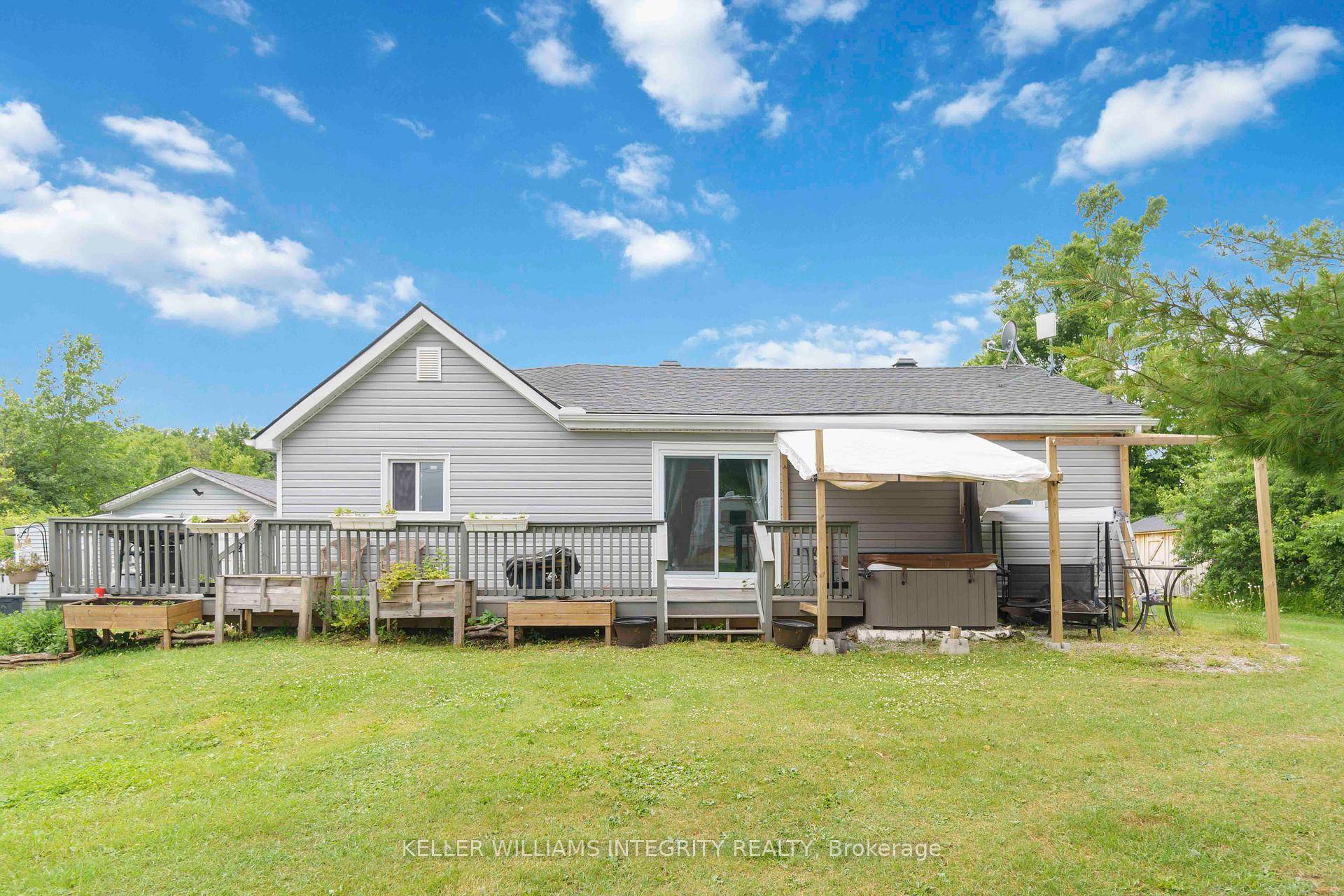 Recent updates include fresh paint in Kitchen and primary bedroom, new vinyl plank flooring.