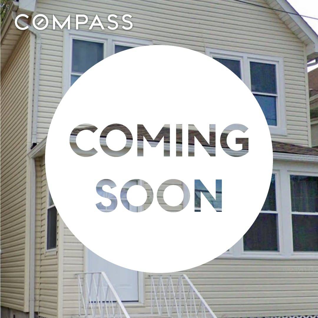 Beautifully renovated, 3 bedroom home in Mariners Harbor !