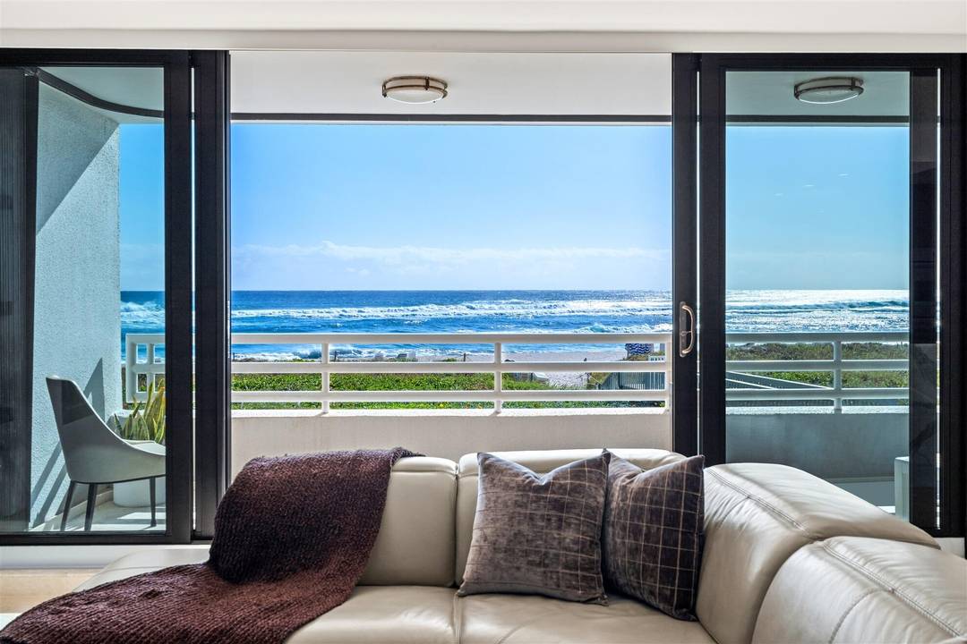 SPECTACULARLY REMODELED RESIDENCE COMPLETED BY DECORATORS UNLIMITED AT BOCA RATON'S MOST HIGHLY AMENTIZED BUILDING, THE ADDISON.