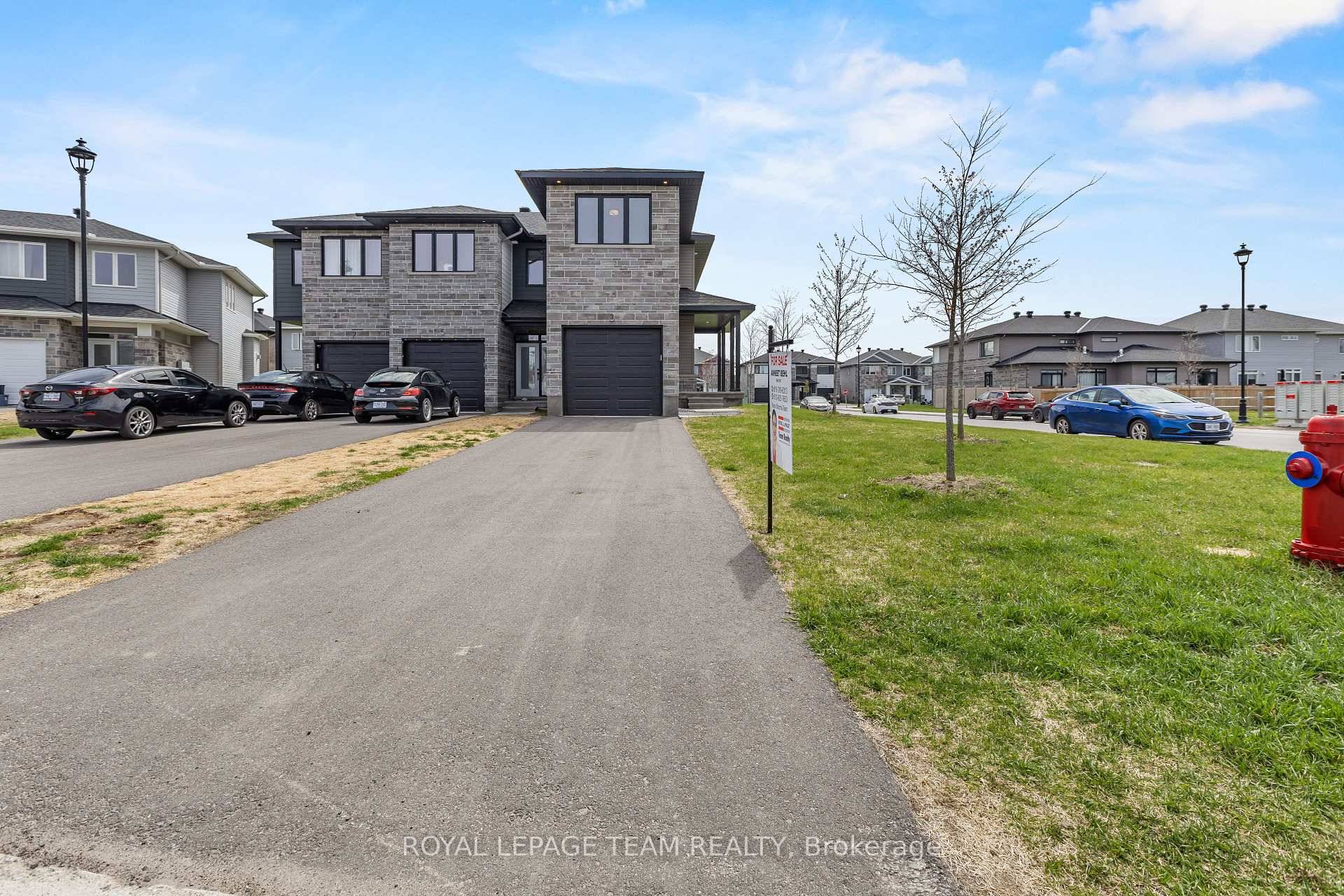 Discover this gem in Arnprior a fully freehold 2 bedroom, 2.