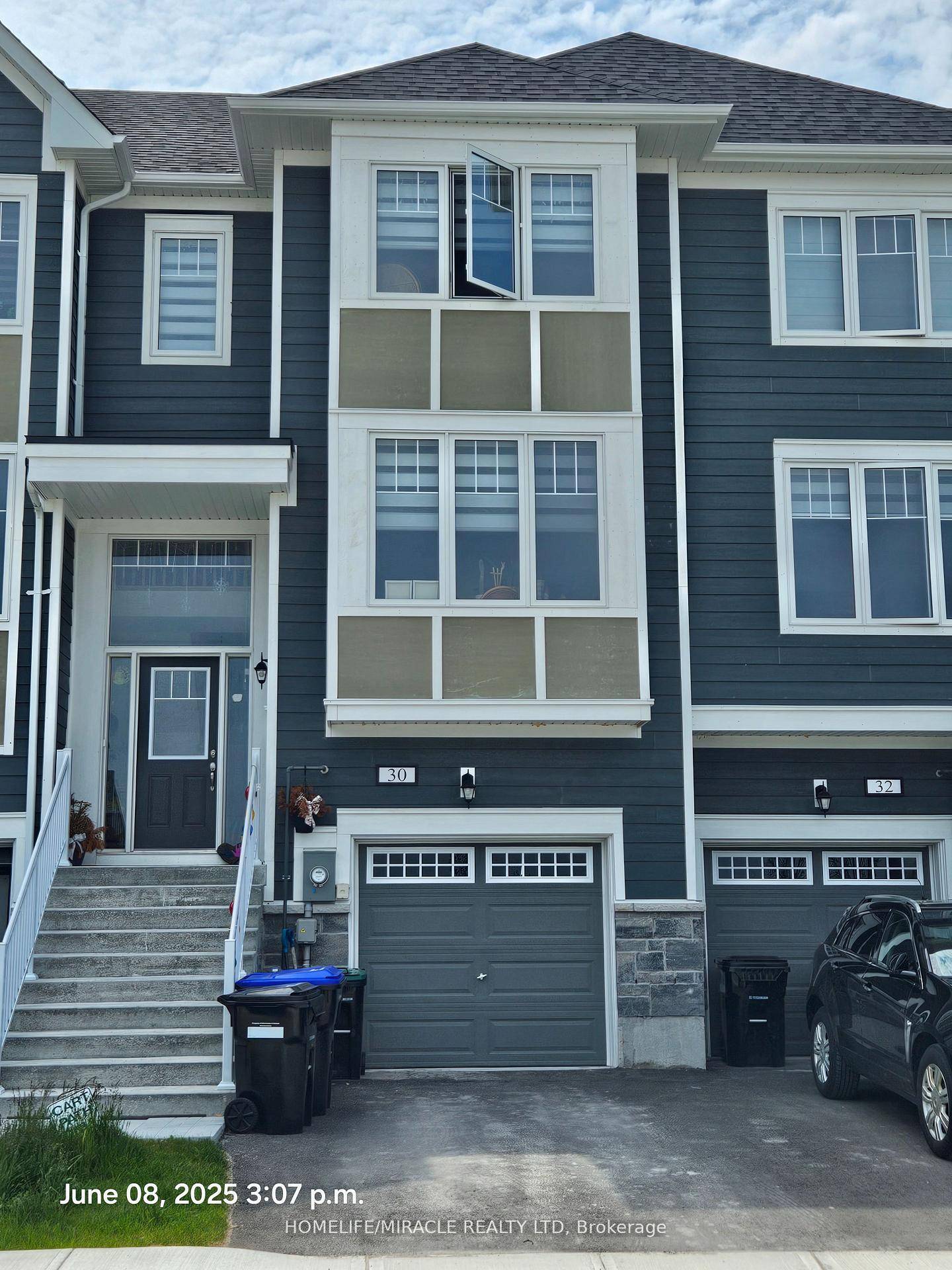 Stunning one year old executive townhome in East Wasaga Beach !