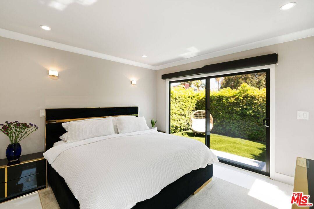 801 Howard St 2BR Marina Del Rey La