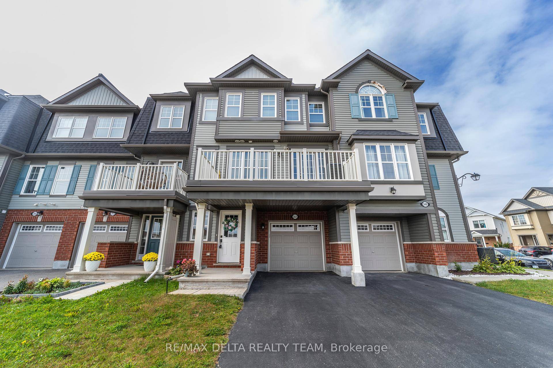 Beautiful Mattamy Berryhurst Townhome Available November 10th !