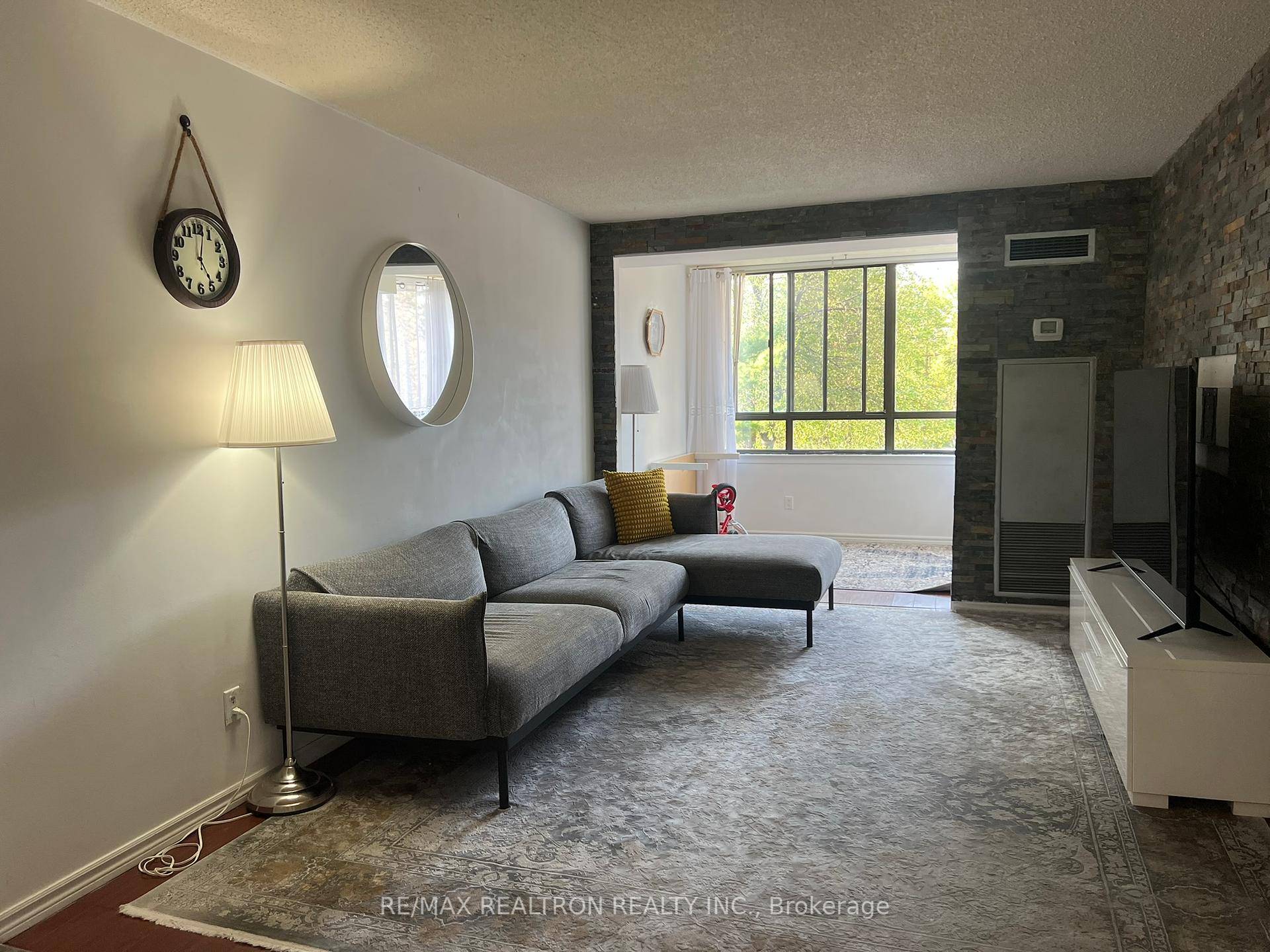 Welcome to this bright and spacious condo located in the highly desirable 55 Bamburgh Circle community.