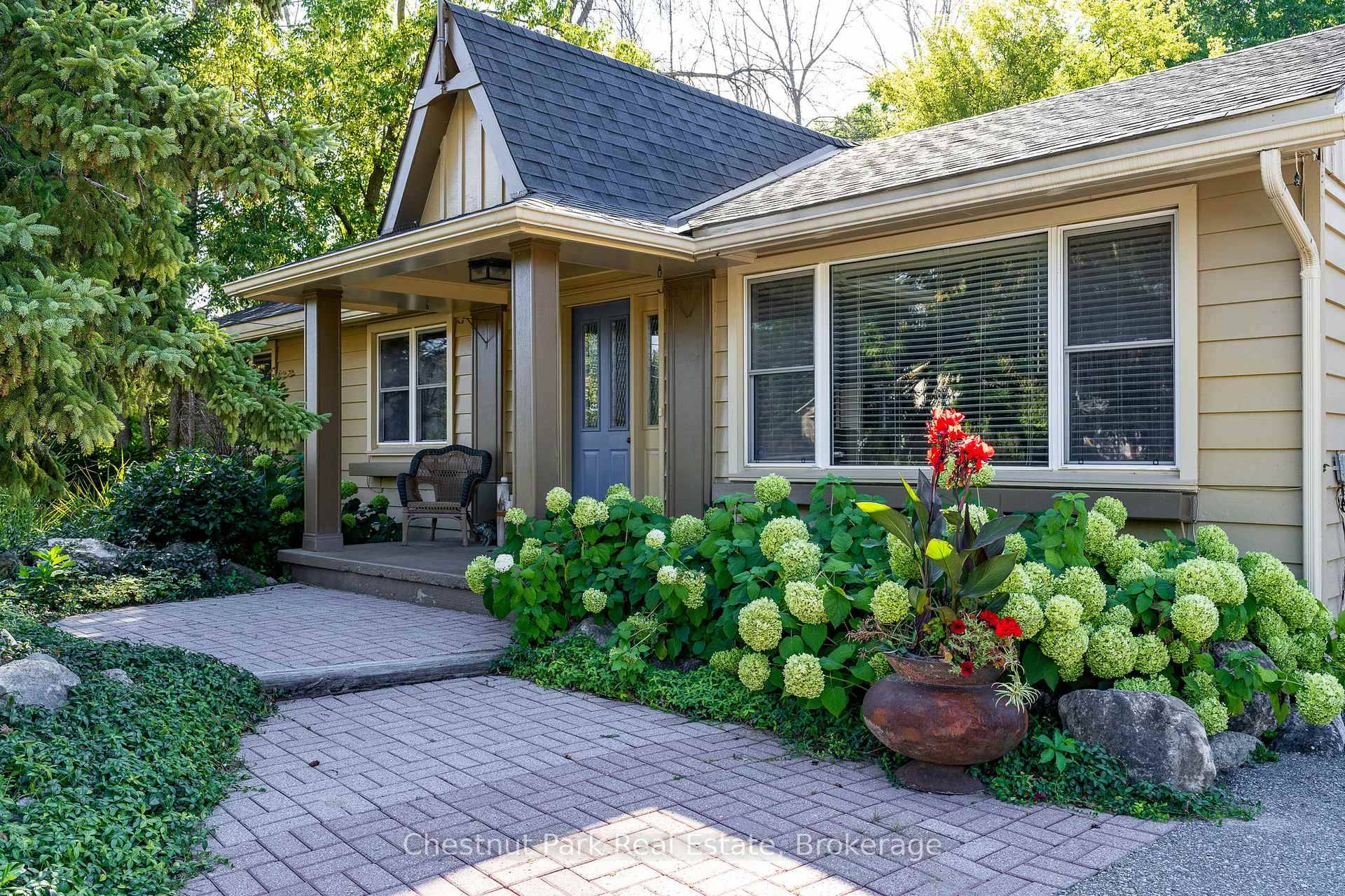 Welcome to this immaculate bungalow in the heart of Collingwood, offering 1, 891 sq.