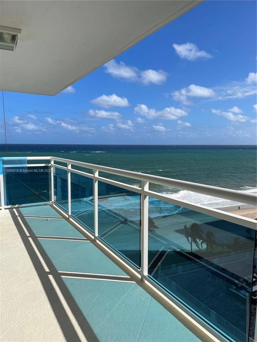 Fully renovated unit, South East Ocean view, on 9th floor.