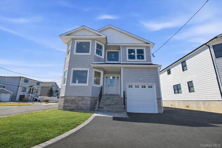 2025 New Construction Built to FEMA Codes, Amazing Bay Views !