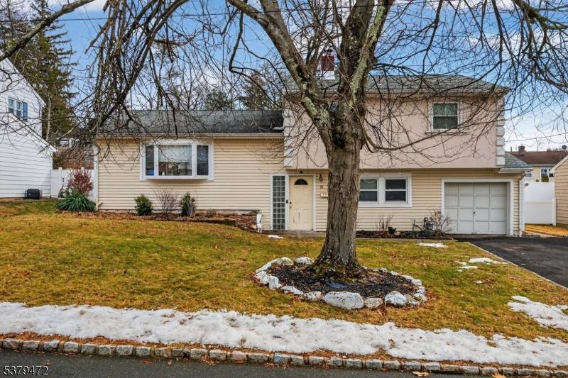 Welcome to 20 Rosney Terrace, a 3 bed, 2.