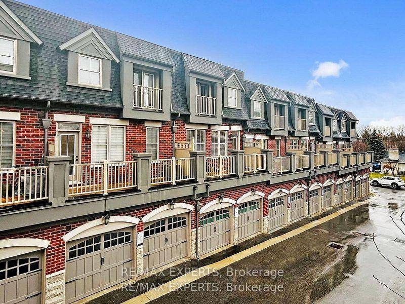 Welcome to this beautifully maintained freehold 3 storey townhome, offering almost 2000 sq ft of living space, hardwood floors throughout, an eat in kitchen with a large island and built ...