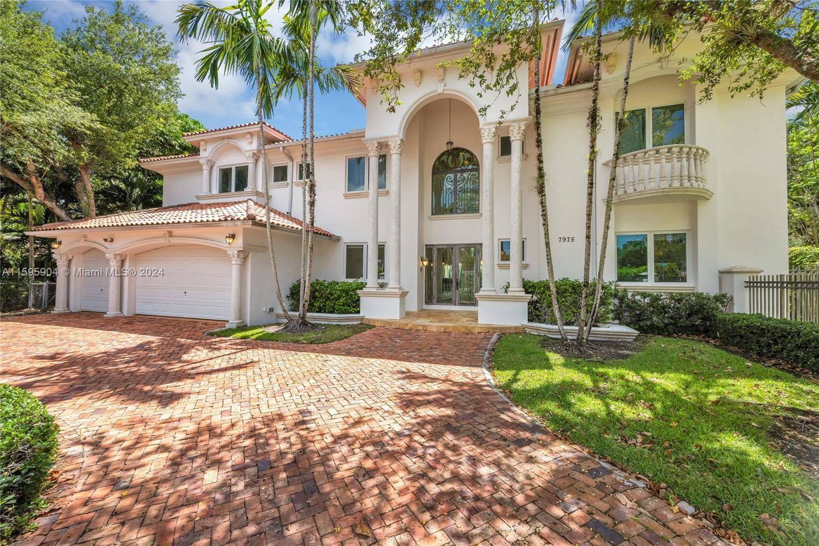 This 6 BR, 6. 5 BA luxury High Pines home was custom built with careful attention to detail.